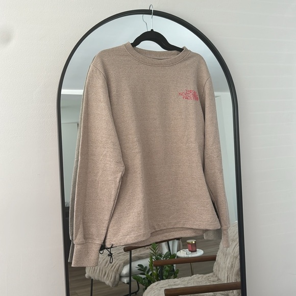 The North Face Sweater - Picture 2 of 5